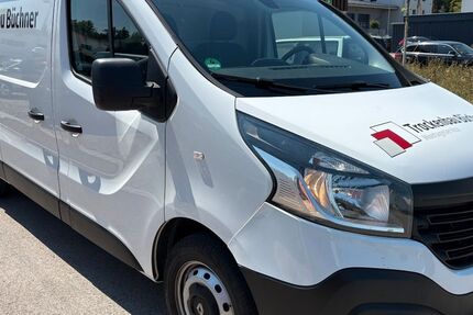 Renault Trafic 272.350 km 5.990 &euro; Puchheim 82178