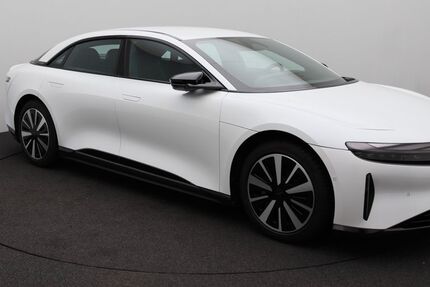 Lucid Air 15.782 km 90.366 &euro; Frankfurt 60388