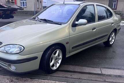 Renault Megane 208.389 km 1.250 &euro; wurzen 04808