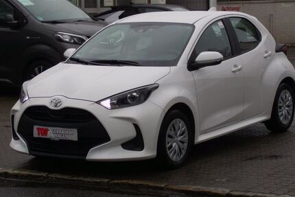 Toyota Yaris 9.337 km 15.990 &euro; Berlin 13403