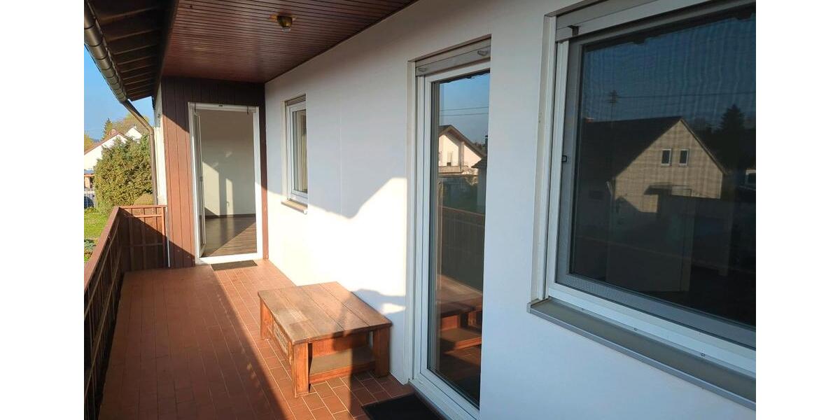 Etagenwohnung Pfaffenhofen an der Roth - 3.5 Zimmer, 87 m&sup2;, 1.150&euro; | Angebot:26176796