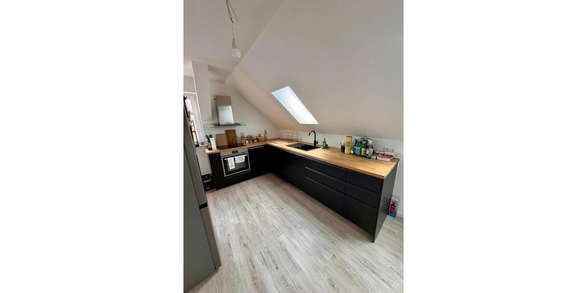 Dachgeschoßwohnung Neckarbischofsheim - 5 Zimmer, 93 m&sup2;, 930&euro; | Angebot:26654974