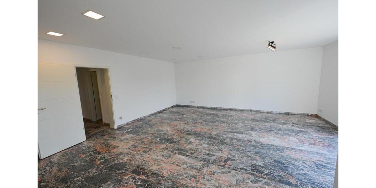 Einfamilienhaus Oberleichtersbach - 1.000&euro; | Angebot:24347648