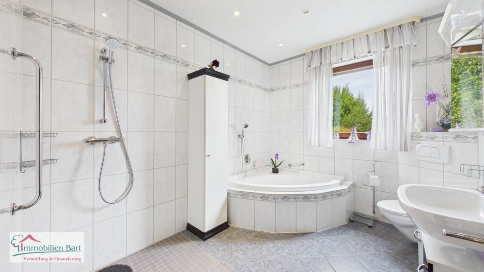 Einfamilienhaus Mettlach / Weiten Weiten - 6 Zimmer, 195 m&sup2;, 384.800&euro; | Angebot:26358522