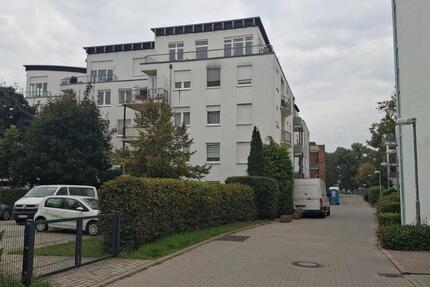 85qm Eigentumswohnung im DG mit Terrasse und TG in Mitte 2 zimmer