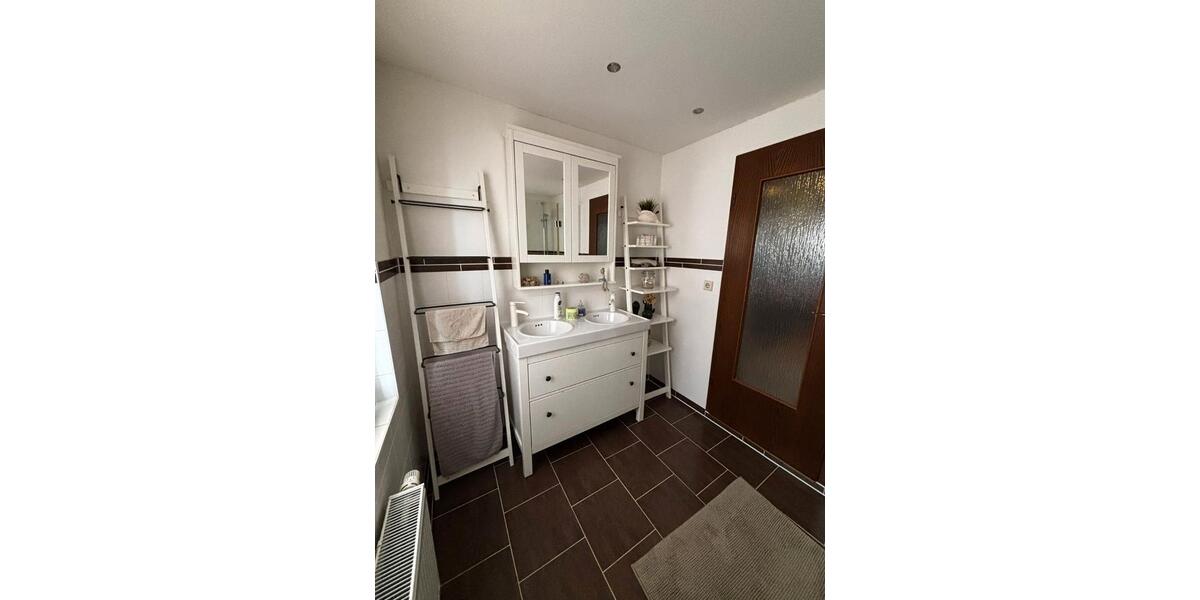 Einfamilienhaus Borna - 5 Zimmer, 175 m&sup2;, 290.000&euro; | Angebot:26197237