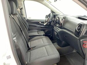 Mercedes-Benz Vito 119 Tourer PRO 4x4 lang STANDHZ AHK PDC KAM 22.458 km 64.890 &euro; Sangerhausen 06526