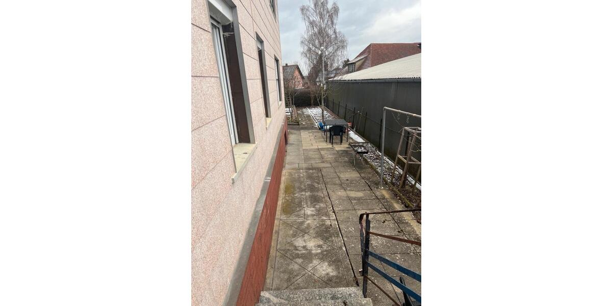 Einfamilienhaus Mengen - 8 Zimmer, 173 m&sup2;, 280.000&euro; | Angebot:26829269