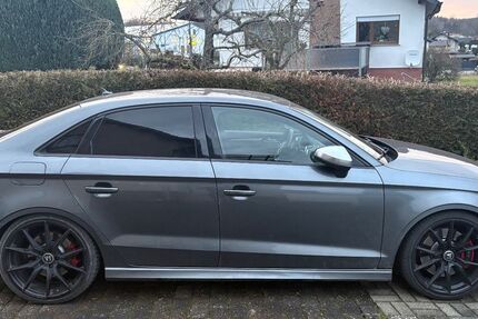 Audi S3 170.000 km 23.300 &euro; Ulmen 56766