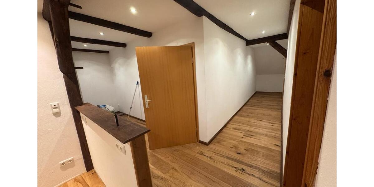 Dachgeschoßwohnung Barum - 2 Zimmer, 72 m&sup2;, 650&euro; | Angebot:26320670