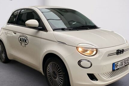 Fiat 500e 2.500 km 20.990 &euro; Husum 25813