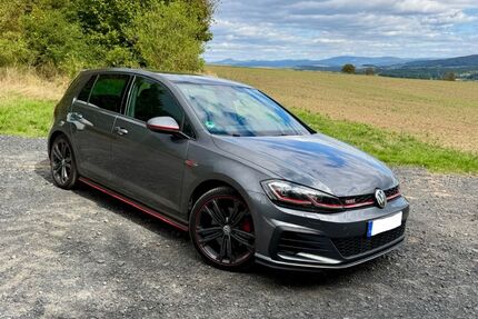 VW Golf 88.000 km 20.900 &euro; Neuhof 36119