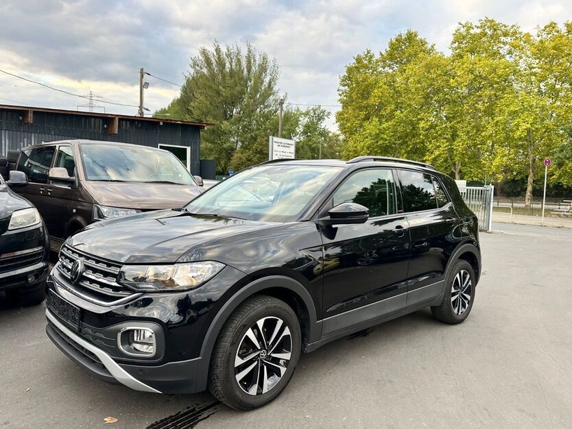 VW T-Cross 65.000 km 19.999 € Frankfurt am Main 60486