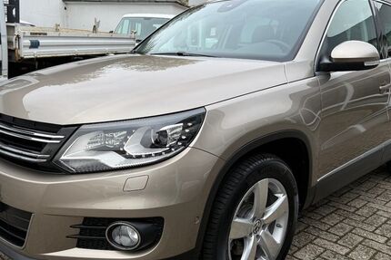 VW Tiguan 64.235 km 13.690 &euro; Cloppenburg 49661