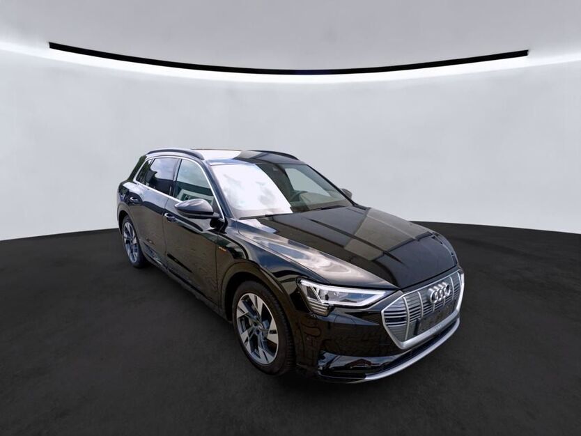 Audi e-tron 87.591 km 26.700 € Rastede/ Wahnbek 26180