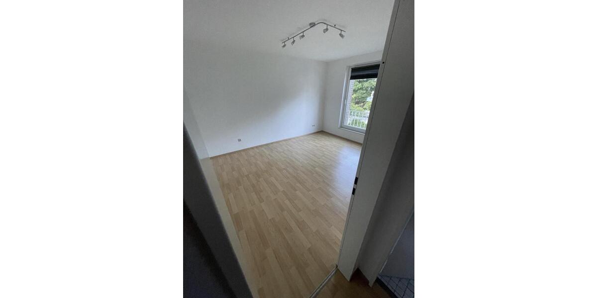 Etagenwohnung Rendsburg - 3 Zimmer, 76 m&sup2;, 820&euro; | Angebot:26393163