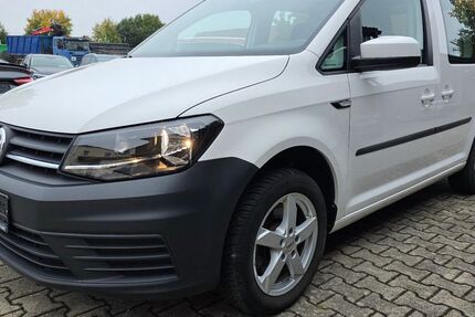 VW Caddy 11.498 km 23.999 € Ichenhausen 89335