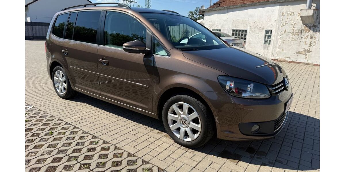 VW Touran 221.000 km 4.999 &euro; Neumarkt i.d.OPf. 92318