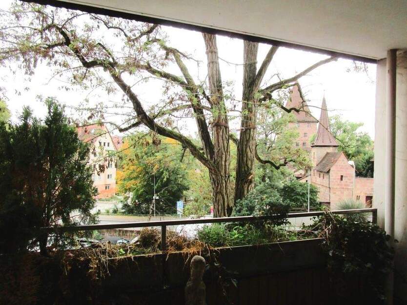 Wohnen an der historischen Stadtmauer: 5-Zi. Whg m. zwei Balkonen Sebalder Altstadt Wohnung kaufen 5 zimmer