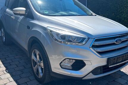 Ford Kuga 195.000 km 11.900 &euro; Unterdietfurt 84339