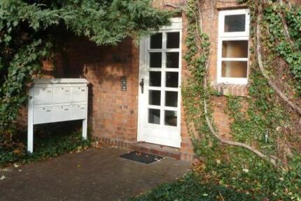 Mit Altbau-Charme: 2-Zi.-Dachwohnung 2 zimmer