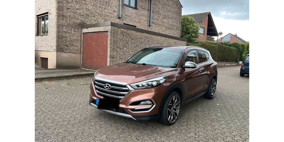 Hyundai TUCSON 131.200 km 9.000 &euro; Hamburg 20255