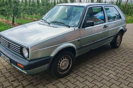 VW Golf 240.800 km 950 &euro; Friedrichshafen 88045