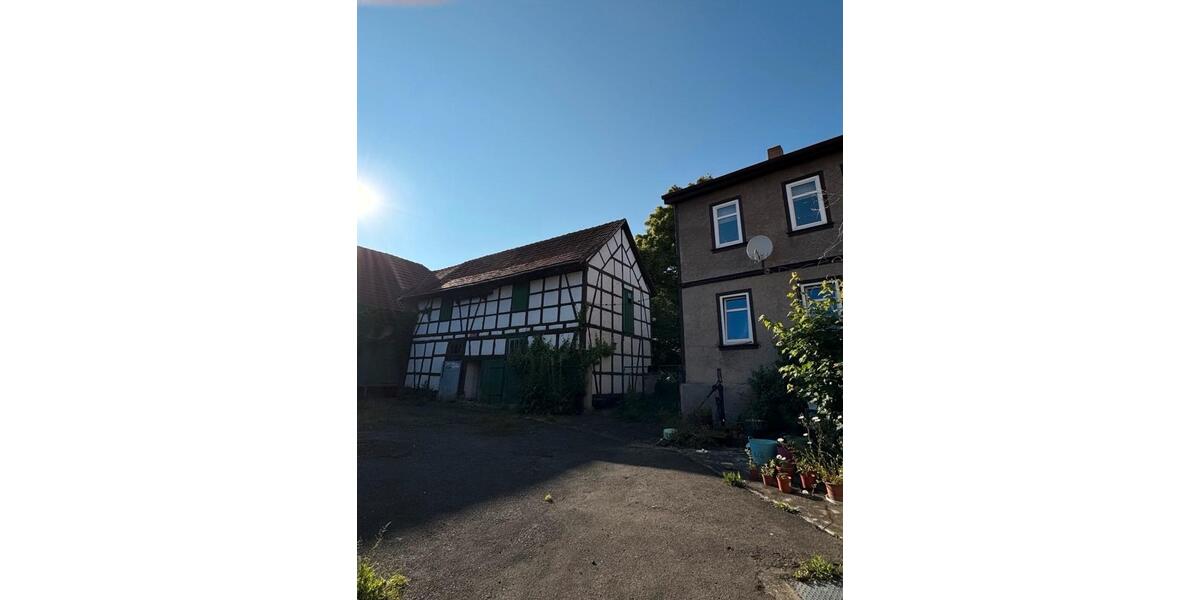 Mehrfamilienhaus, Wohnhaus Drei Gleichen - 16 Zimmer, 300 m&sup2;, 180.000&euro; | Angebot:26300500