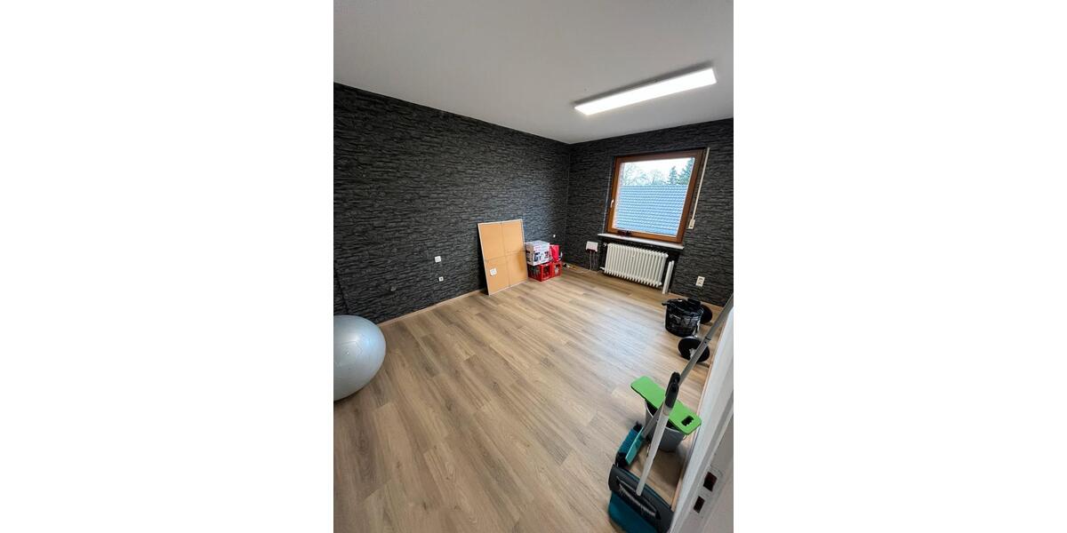 Etagenwohnung Schauenburg - 4 Zimmer, 100 m&sup2;, 1.000&euro; | Angebot:25172640