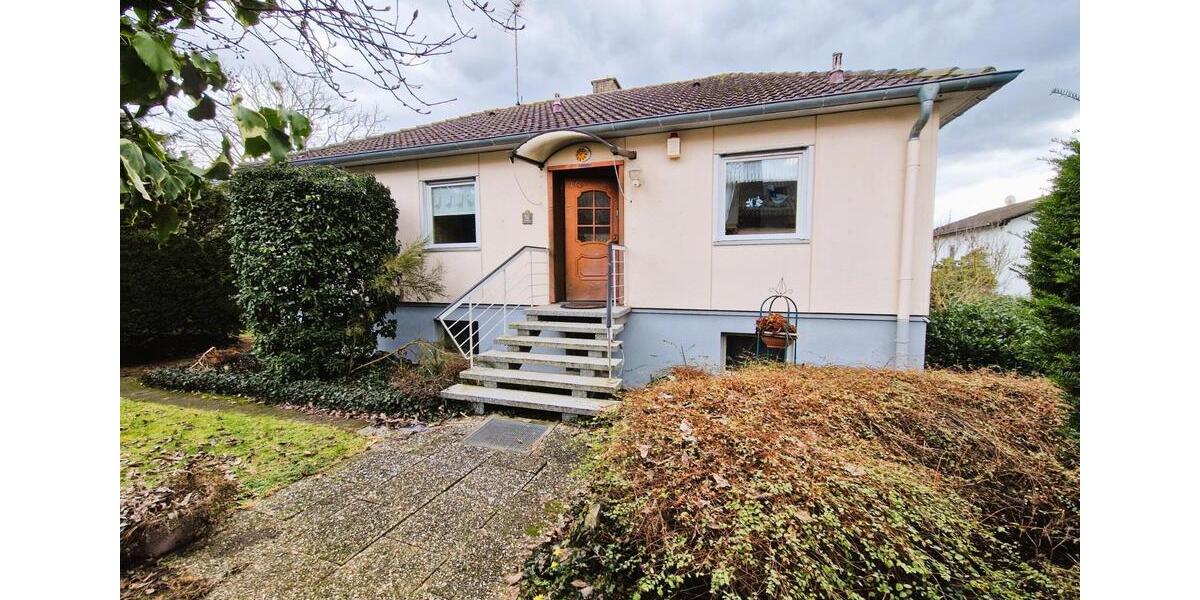 Bungalow Echzell - 5 Zimmer, 150 m&sup2;, 1.250&euro; | Angebot:26448703