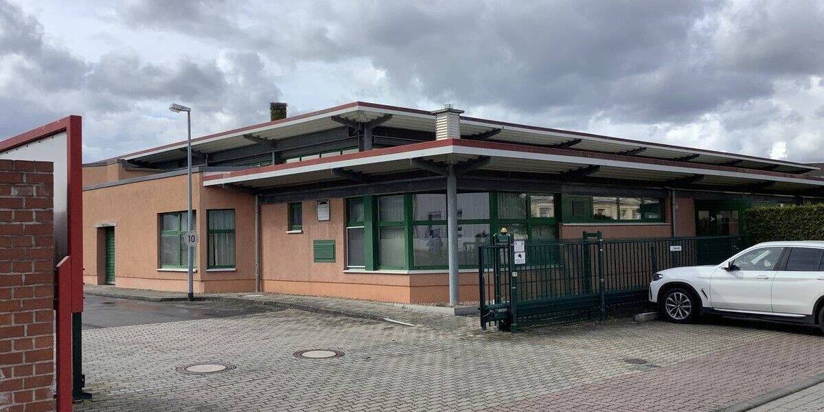 Gewerbegrundstück in sehr guter Lage zimmer