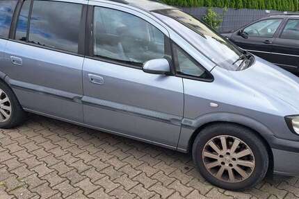 Opel Zafira 179.000 km 1.700 € Darmstadt 64291