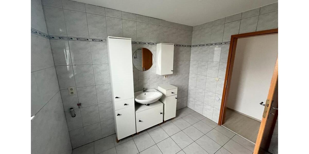 Etagenwohnung Aachen Aachen-Mitte - 3 Zimmer, 85 m&sup2;, 720&euro; | Angebot:26031742