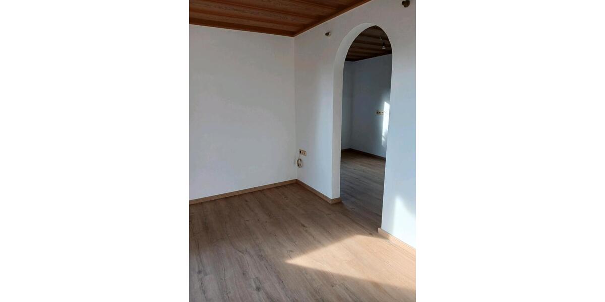 Einfamilienhaus Frontenhausen - 4 Zimmer, 160 m&sup2;, 900&euro; | Angebot:24631596