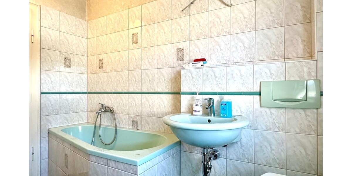 HORN IMMOBILIEN ++ gepflegtes Reihenmittelhaus in Ueckermmünde, nur ca. 1 km vom Strand entfernt - Reihenhaus Ueckermünde / Bellin Bellin | Angebot:27261636