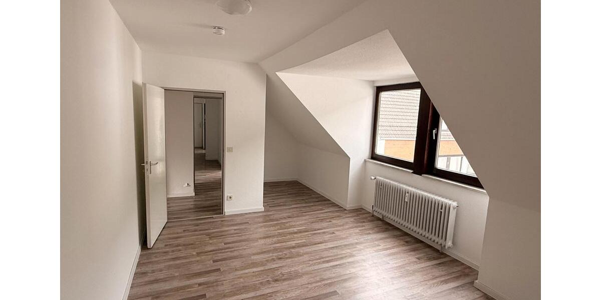 Dachgeschoßwohnung Porta Westfalica - 2 Zimmer, 64 m&sup2;, 105.000&euro; | Angebot:26426898