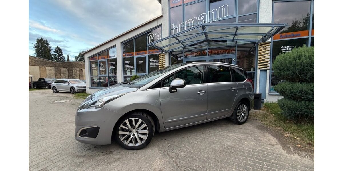 Peugeot 5008 SITZHEIZUNG LEDER AHK 117.000 km 6.499 &euro; Rudolstadt 07407