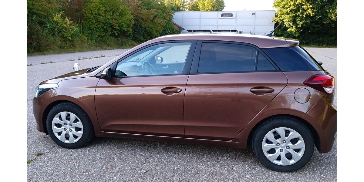 Hyundai i20 94.800 km 8.550 &euro; Holzheim 86684