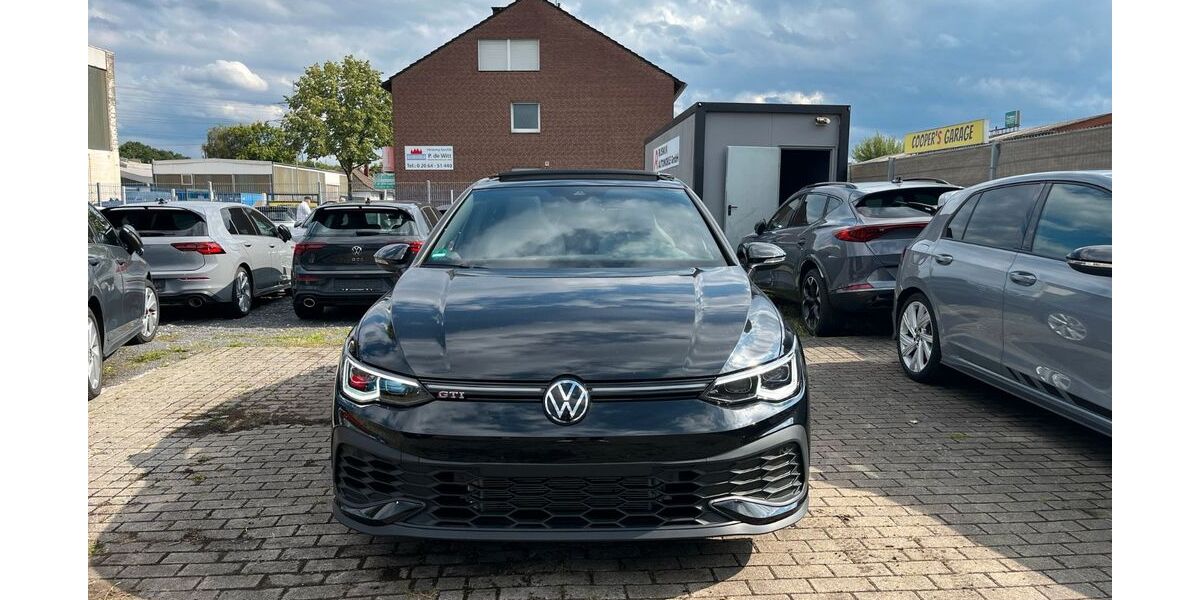 VW Golf 12.191 km 39.950 &euro; Dinslaken 46539