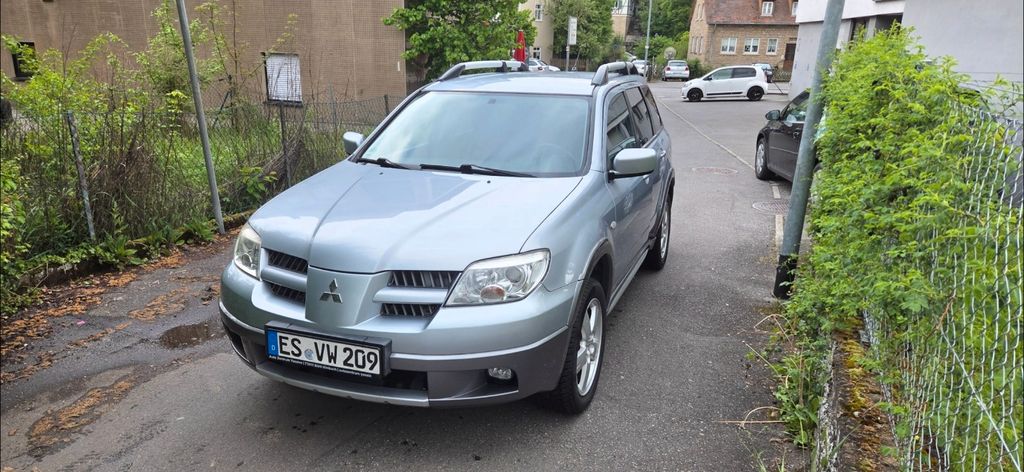 Mitsubishi Outlander 217.197 km 1.699 &euro; Böblingen 71034