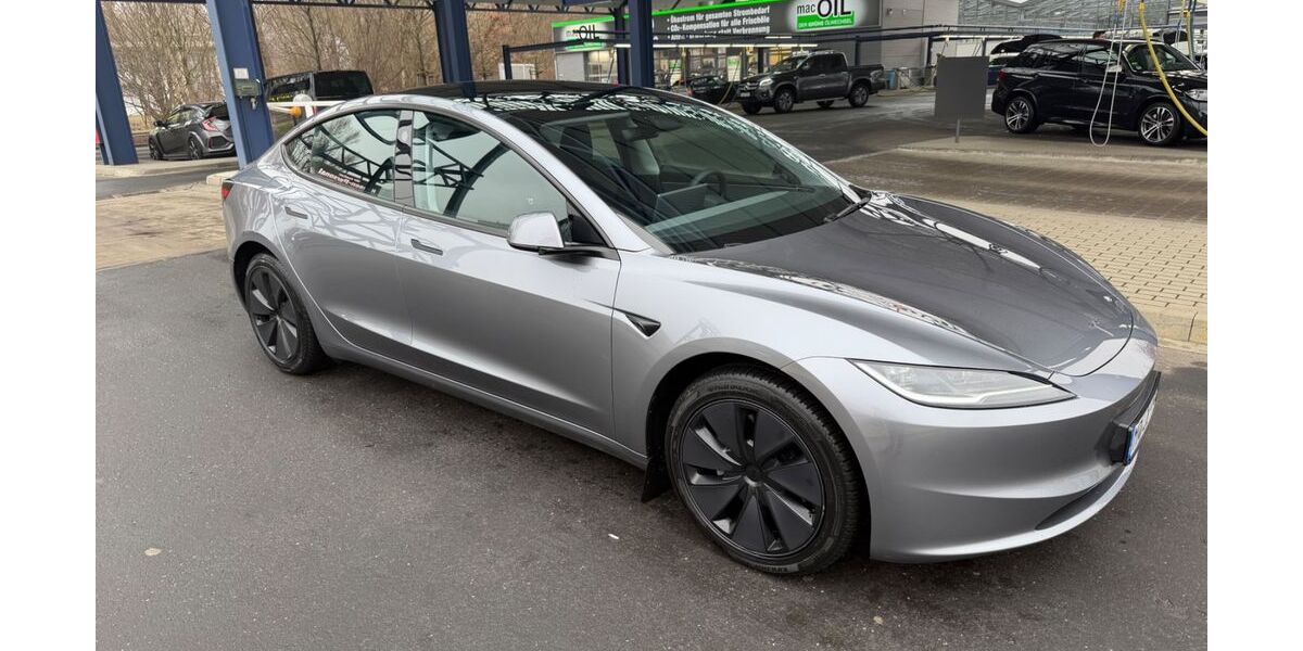 Tesla Model 3 40.500 km 36.000 &euro; Berlin 12489
