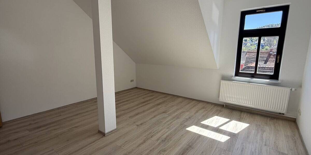 Mehrfamilienhaus, Wohnhaus Bad Blankenburg - 6 Zimmer, 141 m&sup2;, 175.000&euro; | Angebot:26683721
