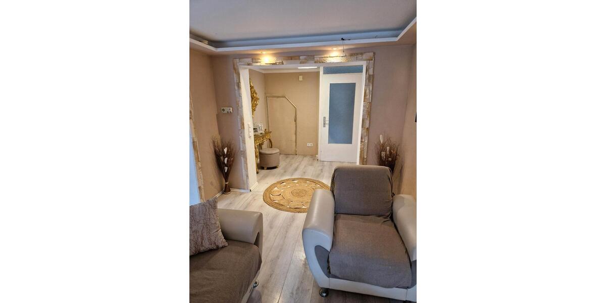 Einfamilienhaus Kaiserslautern Bahnheim - 2 Zimmer, 90 m&sup2;, 1.100&euro; | Angebot:26249148