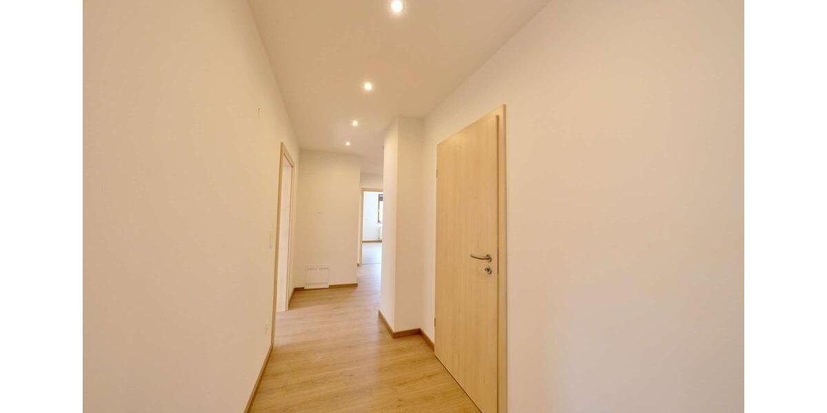 Etagenwohnung Pegnitz - 3 Zimmer, 100 m&sup2;, 750&euro; | Angebot:26335095