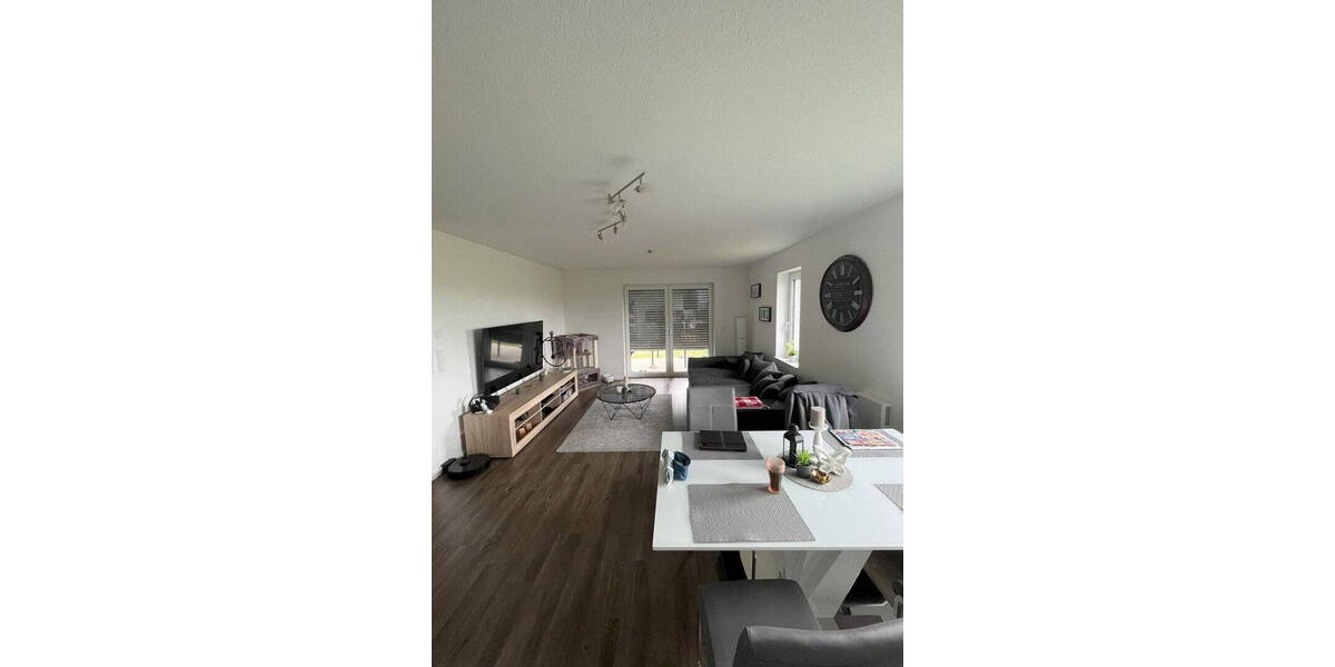 Etagenwohnung Ovelgönne Großenmeer - 3 Zimmer, 74 m&sup2;, 700&euro; | Angebot:25978517