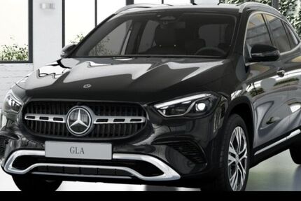 Mercedes-Benz GLA 180 9.900 km 40.790 &euro; Frankfurt 60599