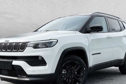 Jeep Compass 13.500 km 25.999 &euro; Regensburg 93059
