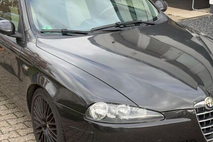 Alfa Romeo 147 165.000 km 2.500 € Troisdorf 53842