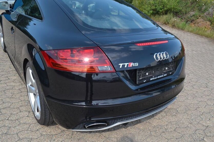 TT