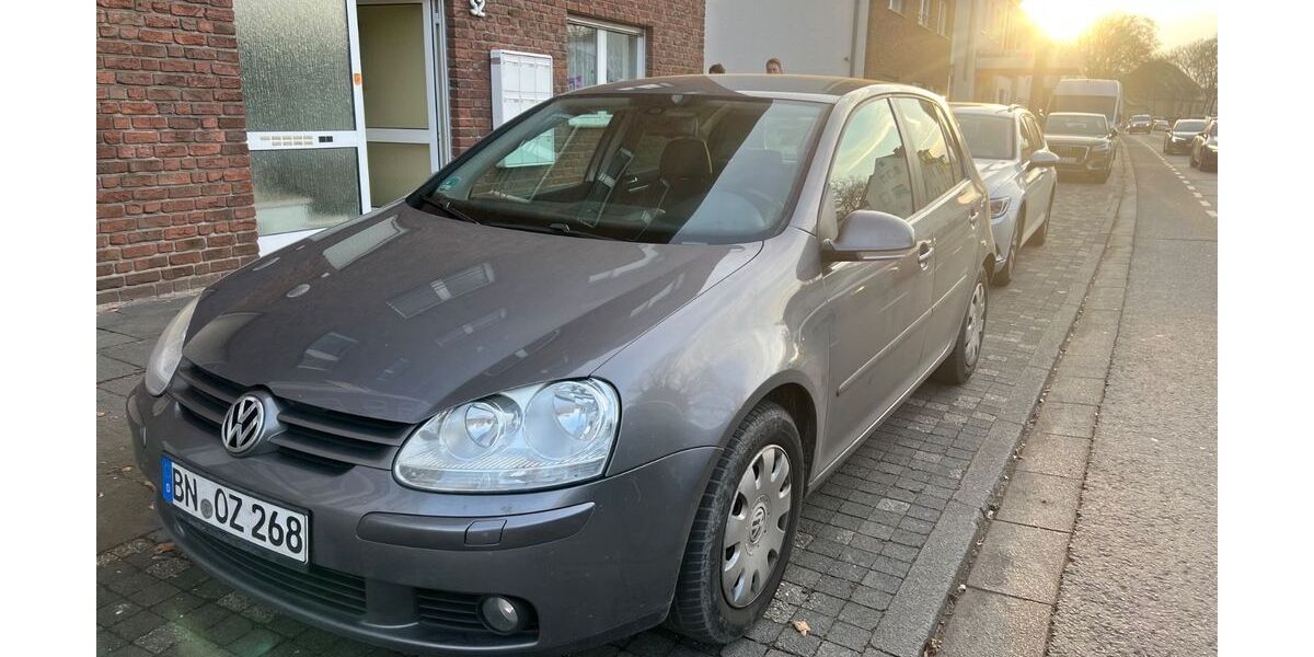 VW Golf 236.900 km 4.700 &euro; Bonn 53229